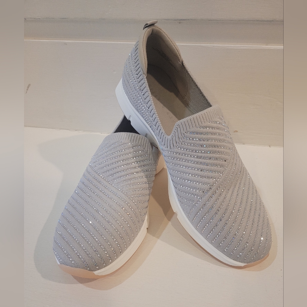 Kelly & Katie Women's Grey Glitter Slip-On Sneaker Sz 8